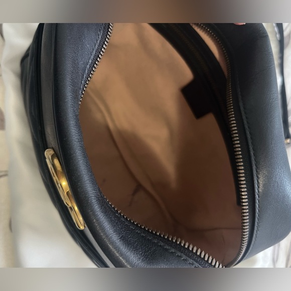 Crossbody Gucci Bag - Picture 3 of 3
